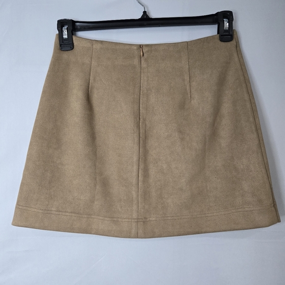 Pink Lily Tan Suede Mini Women's Skirt Size Small - Picture 4 of 5
